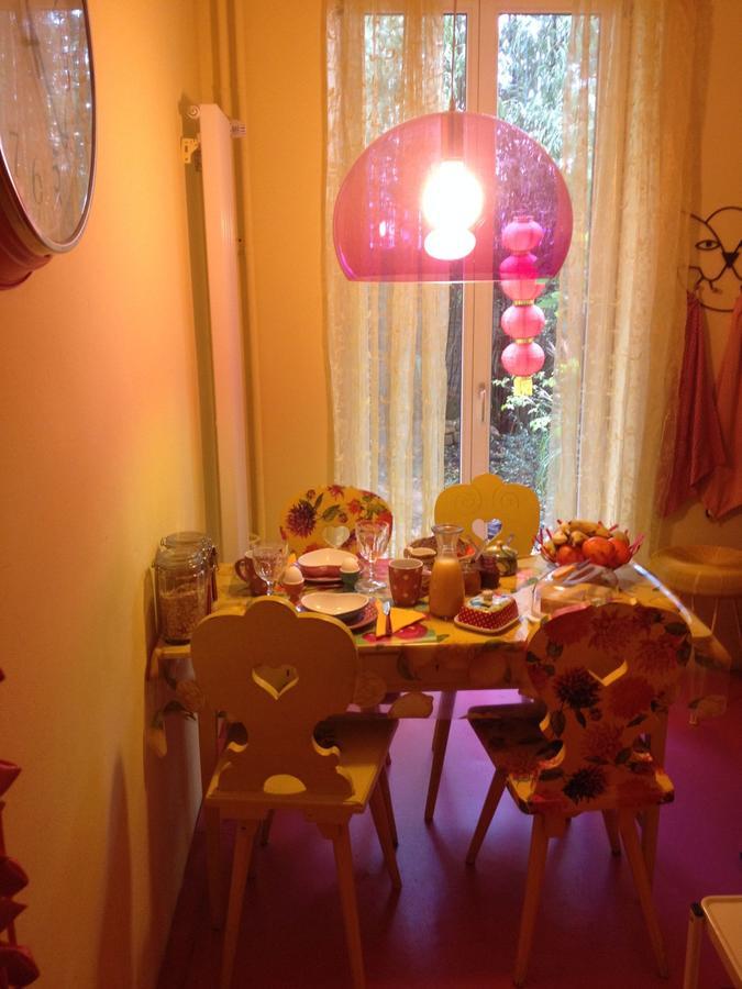B&B La Vie En Rose Basel Exterior photo